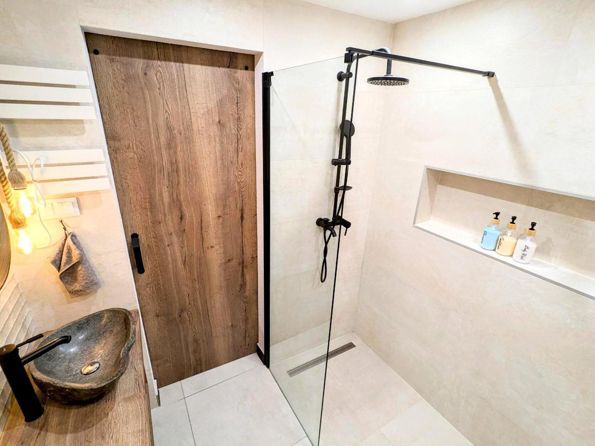 O 38 Luxe Loft Apartman Budapest Kültér fotó